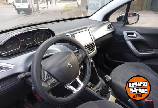 Autos - Peugeot 208 2016 Nafta 120000Km - En Venta