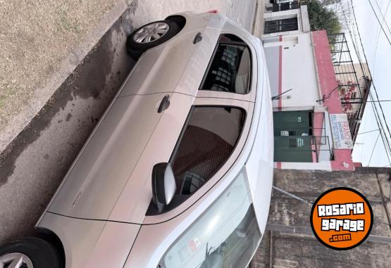 Autos - Volkswagen Gol Trend 2011 Nafta 124000Km - En Venta