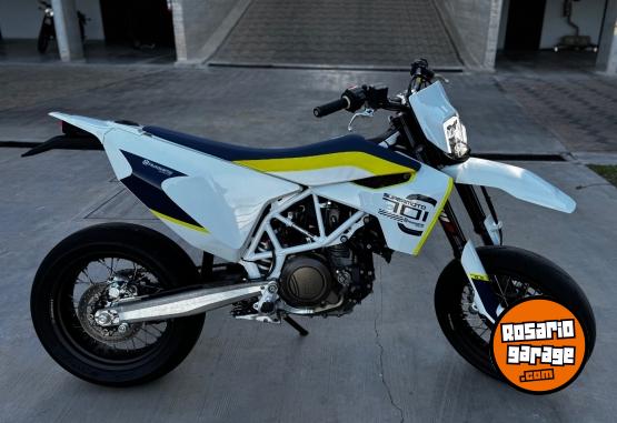 Motos - Husqvarna 701 supermoto 2018 Nafta 14000Km - En Venta