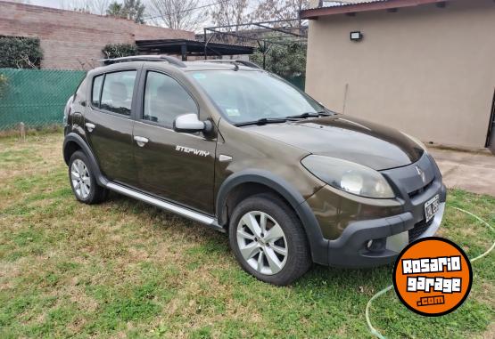 Autos - Renault Sandero Stepway 2012 GNC 138000Km - En Venta