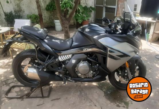 Motos - CF GT 650 2024 Nafta 7000Km - En Venta