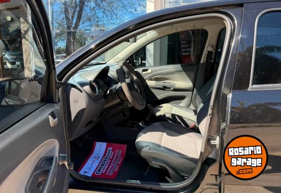 Autos - Volkswagen VOYAGE 1.6 2012 Nafta 146000Km - En Venta