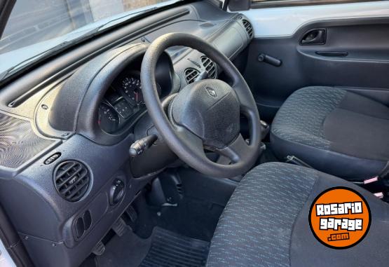 Utilitarios - Renault Kangoo furgón 2017 Nafta 120000Km - En Venta