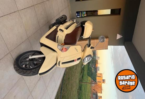 Motos - Kymco Like 125 2025 Nafta 3368Km - En Venta
