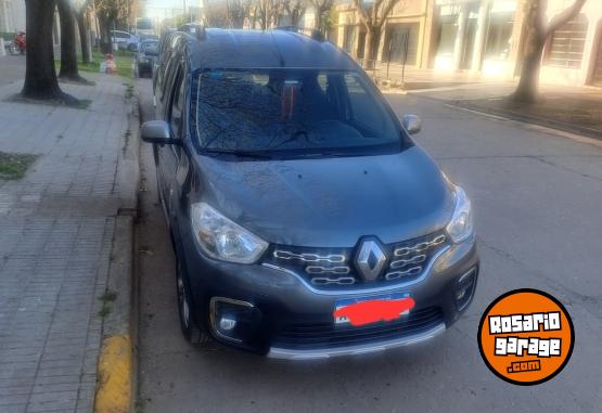 Utilitarios - Renault Kangoo 2024 Nafta 17000Km - En Venta