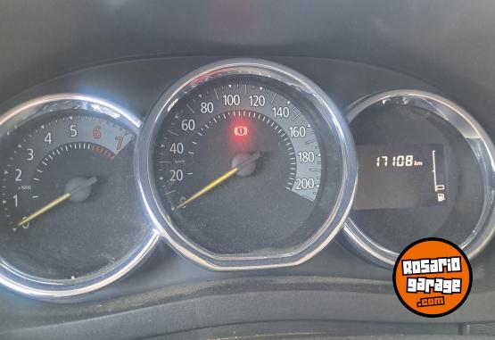 Utilitarios - Renault Kangoo 2024 Nafta 17000Km - En Venta