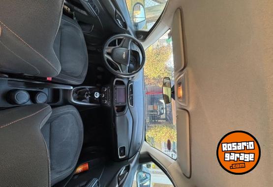 Autos - Chevrolet Onix 2014 GNC 125000Km - En Venta
