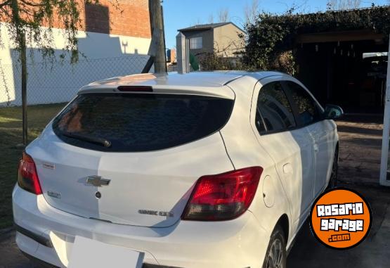 Autos - Chevrolet Onix 2014 GNC 125000Km - En Venta