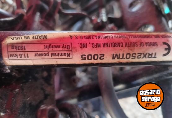 Cuatris y UTVs - Honda Trx 250 2005  7000Km - En Venta