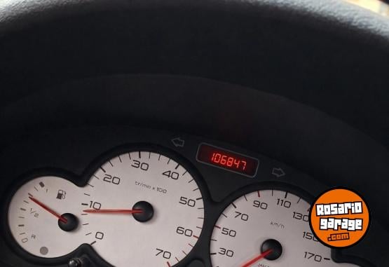Utilitarios - Peugeot Partner 2013 Diesel 107000Km - En Venta