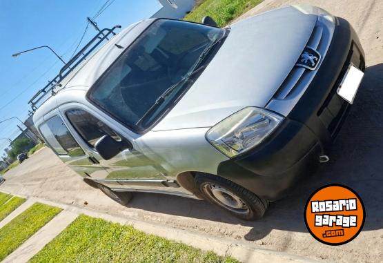 Utilitarios - Peugeot Partner 2013 Diesel 107000Km - En Venta