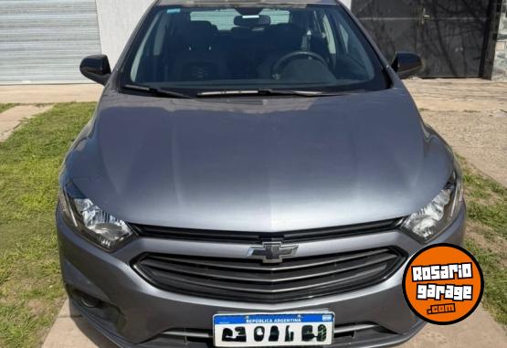Autos - Chevrolet Onix Joy Black 2023 Nafta 26000Km - En Venta