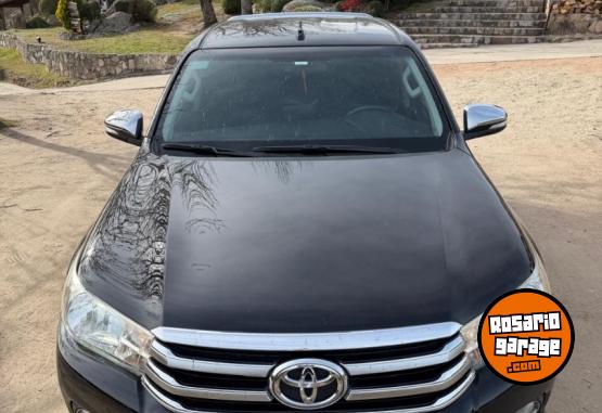 Camionetas - Toyota Hilux 2017 Diesel 110000Km - En Venta