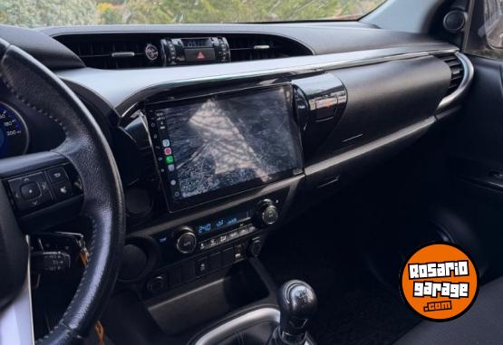 Camionetas - Toyota Hilux 2017 Diesel 110000Km - En Venta
