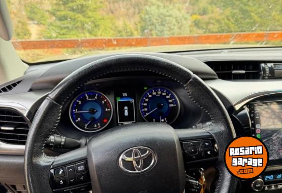Camionetas - Toyota Hilux 2017 Diesel 110000Km - En Venta