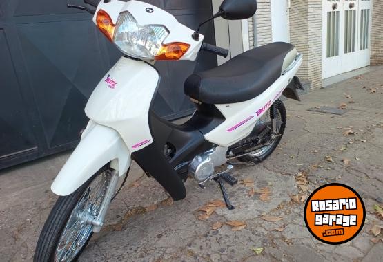 Motos - Motomel Blitz 110 2025 Nafta 3300Km - En Venta