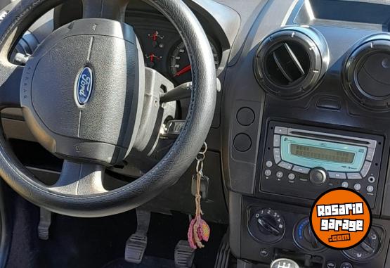 Autos - Ford 2011 xls 2011 GNC 170000Km - En Venta