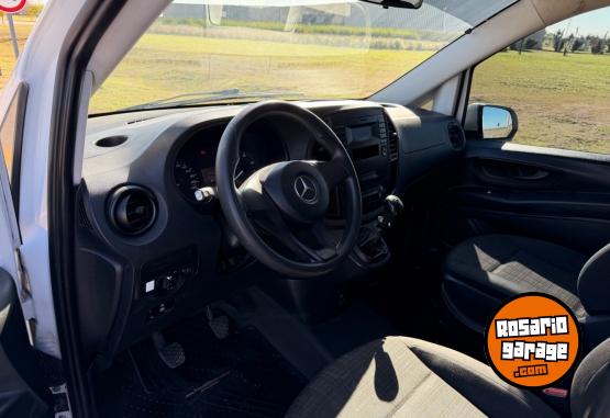 Utilitarios - Mercedes Benz Vito 111 CDI 2017 Diesel 264000Km - En Venta