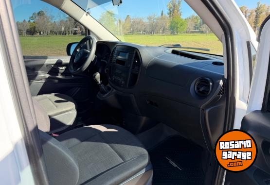 Utilitarios - Mercedes Benz Vito 111 CDI 2017 Diesel 264000Km - En Venta