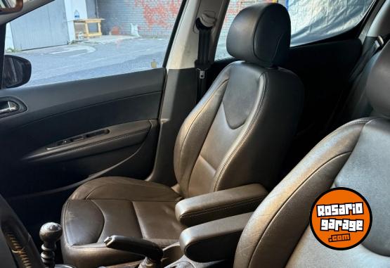 Autos - Peugeot 308 Feline HDI 2017 Diesel 176000Km - En Venta