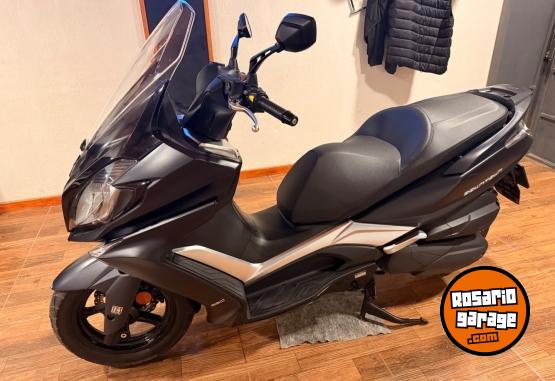 Motos - Kymco 350 2024 Nafta 4000Km - En Venta