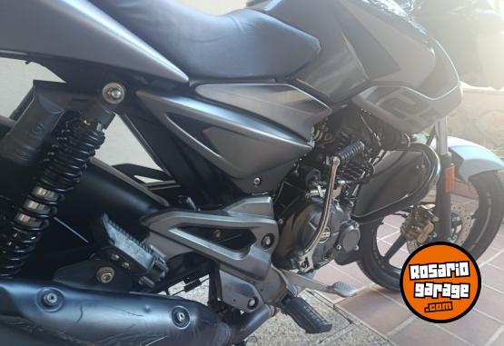 Motos - Bajaj Rouser Ns 125 2021 Nafta 45000Km - En Venta