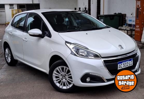 Autos - Peugeot 208 2018 Nafta 81000Km - En Venta