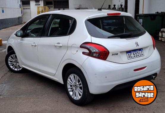 Autos - Peugeot 208 2018 Nafta 81000Km - En Venta