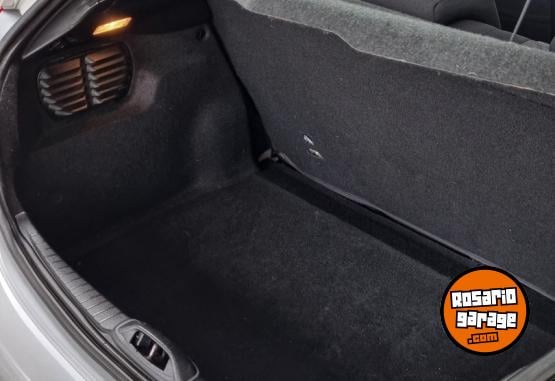 Autos - Peugeot 208 2018 Nafta 81000Km - En Venta