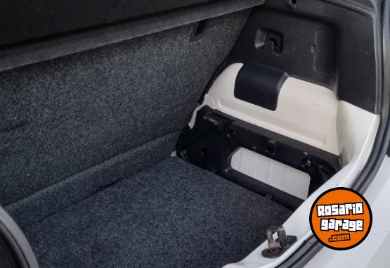 Autos - Volkswagen Up 2016 Nafta 139000Km - En Venta