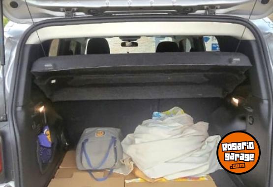 Camionetas - Jeep RENEGADE SPORTS AT6 2023 Nafta 91000Km - En Venta