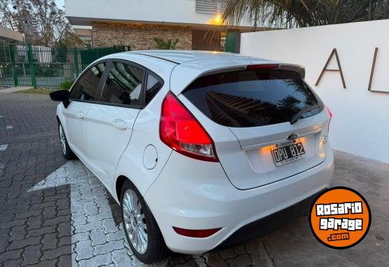 Autos - Ford Fiesta 2015 GNC 161000Km - En Venta
