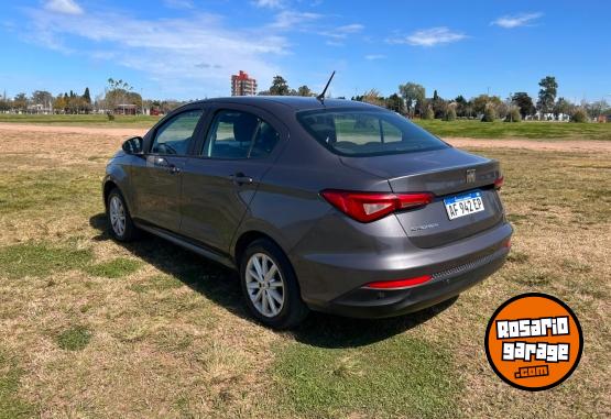 Autos - Fiat Cronos like 2023 GNC 70000Km - En Venta