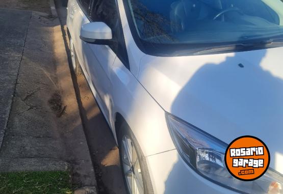 Autos - Ford Focus SE 2.0 2017 Nafta 97000Km - En Venta