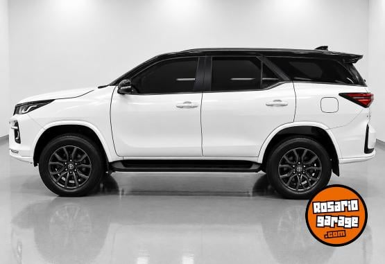 Camionetas - Toyota SW4 4X4 GR-SPORT 2024 Diesel 12300Km - En Venta