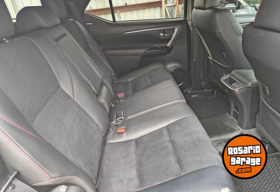 Camionetas - Toyota SW4 4X4 GR-SPORT 2024 Diesel 12300Km - En Venta