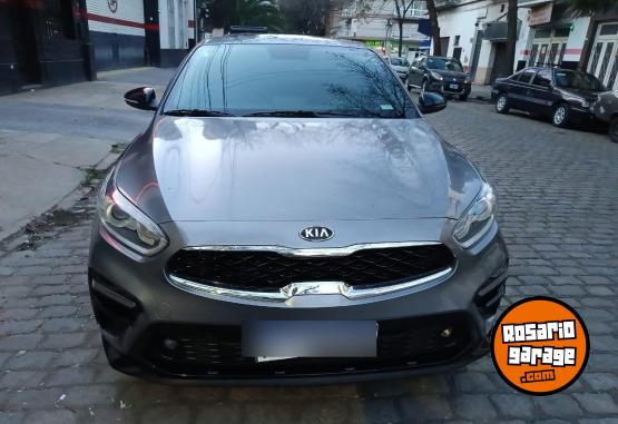 Autos - Kia Cerato GT Line 2021 Nafta 95000Km - En Venta