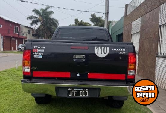 Camionetas - Toyota Hilux sr cabina doble 2010 Diesel 288000Km - En Venta