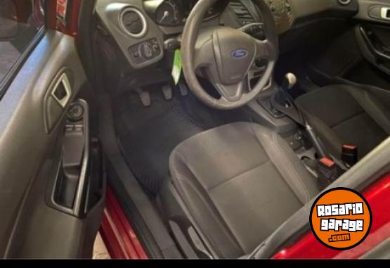 Autos - Ford Fiesta kinetic 2016 Nafta 170000Km - En Venta