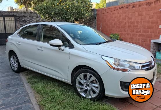 Autos - Citroen C4 Lounge HDI Tendance 2015 Diesel 157000Km - En Venta