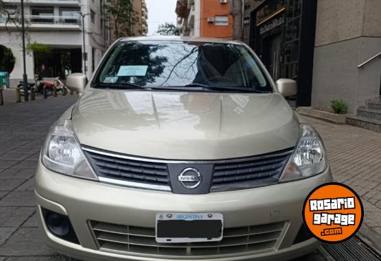 Autos - Nissan Tiida 2009 Nafta 200000Km - En Venta
