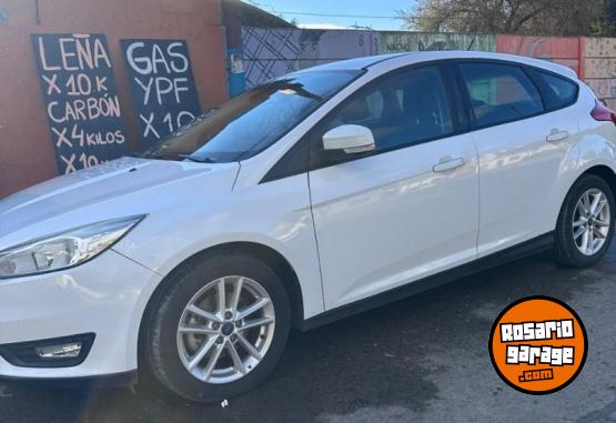Autos - Ford Focus 3 2016 GNC 94000Km - En Venta