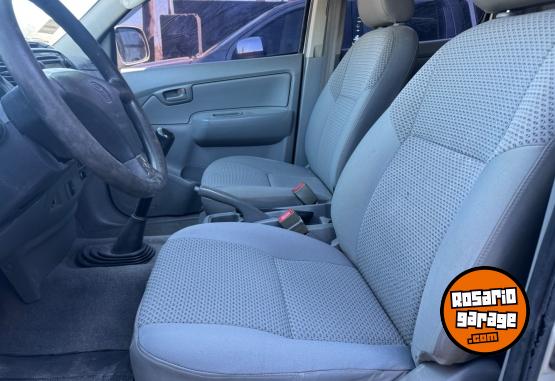 Camionetas - Toyota Hilux DX 2.5 2006 Diesel 380000Km - En Venta
