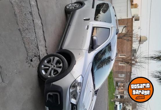 Utilitarios - Renault Kangoo 2023 Nafta 48000Km - En Venta