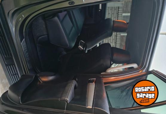 Camionetas - Toyota HILUX 2024 Diesel 60000Km - En Venta