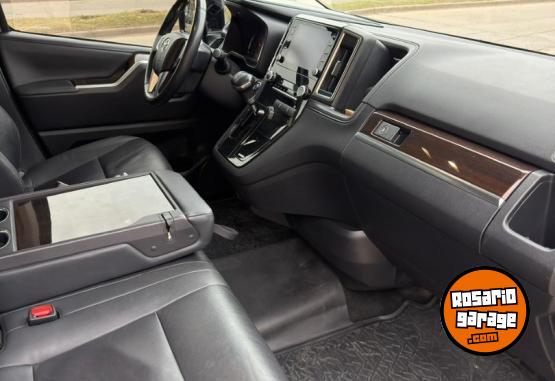 Camionetas - Toyota Hiace Wagon 2022 Diesel 69000Km - En Venta
