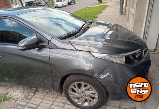 Autos - Toyota Yarus 2023 Nafta 15000Km - En Venta