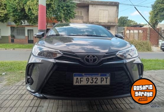 Autos - Toyota Yarus 2023 Nafta 15000Km - En Venta