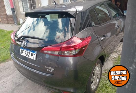 Autos - Toyota Yarus 2023 Nafta 15000Km - En Venta