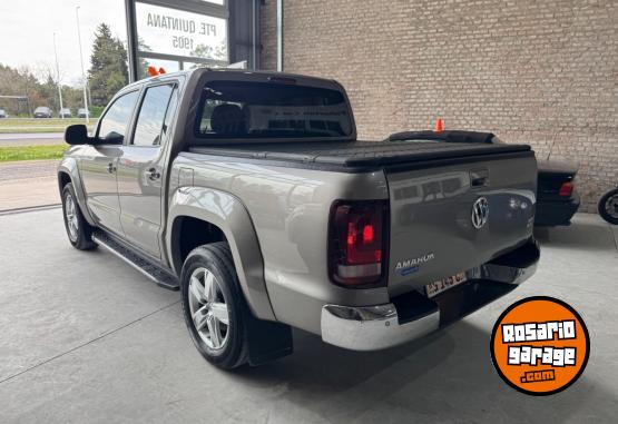 Camionetas - Volkswagen AMAROK HIGHLINE 2.0 180CV 2023 Diesel 120000Km - En Venta